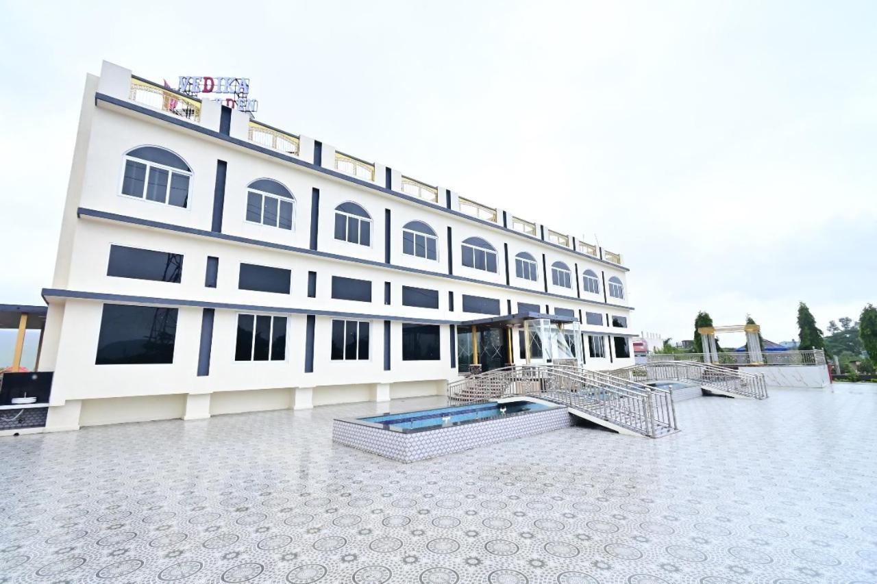 Vedika Garden Hotel Ambavna ภายนอก รูปภาพ