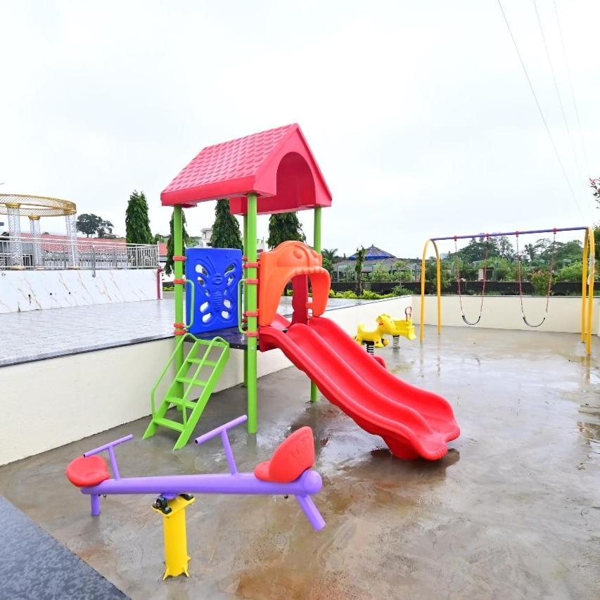 Vedika Garden Hotel Ambavna ภายนอก รูปภาพ