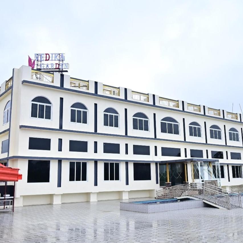 Vedika Garden Hotel Ambavna ภายนอก รูปภาพ